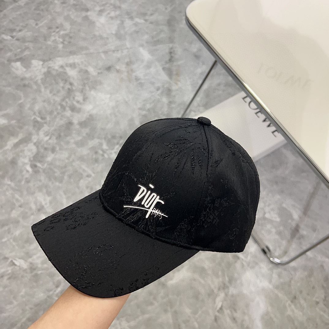 Christian Dior Caps